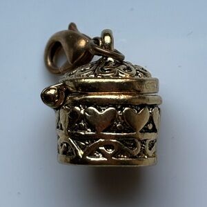 🟢Brand New Gold Tone Prayer Box, Cylinder Shaped With Clasp